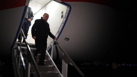    Путин прибыл в Китай Роман Захаров