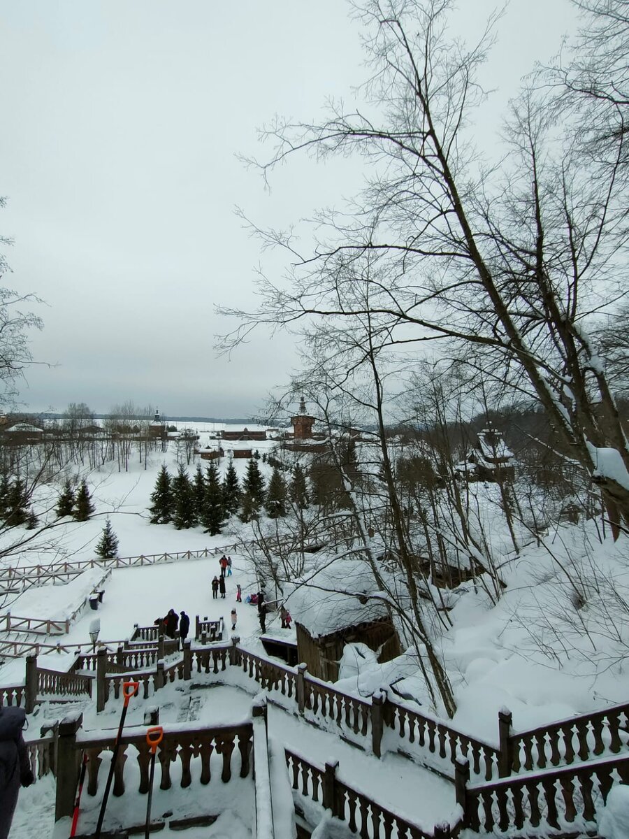 Вид со смотровой площадки 
