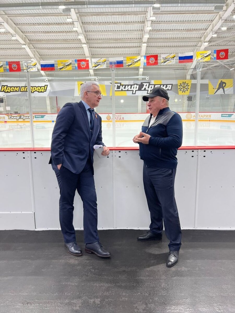    Виталий Снесарь в хоккейной школе "Скифы" . Источник: предоставлено "Толку"