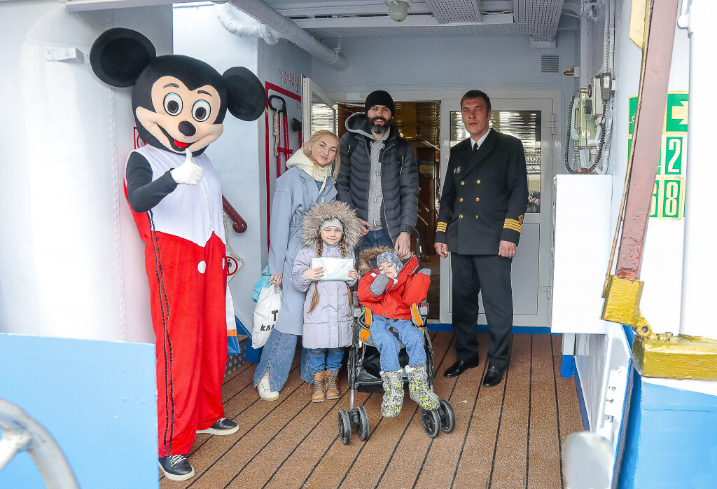    Белый теплоход. Иртышская волна