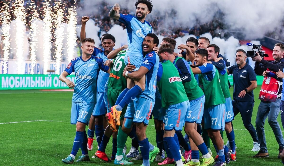     Футболисты "Зенита". Источник: vk.com/zenit Автор фото: Пресс-служба ФК "Зенит"