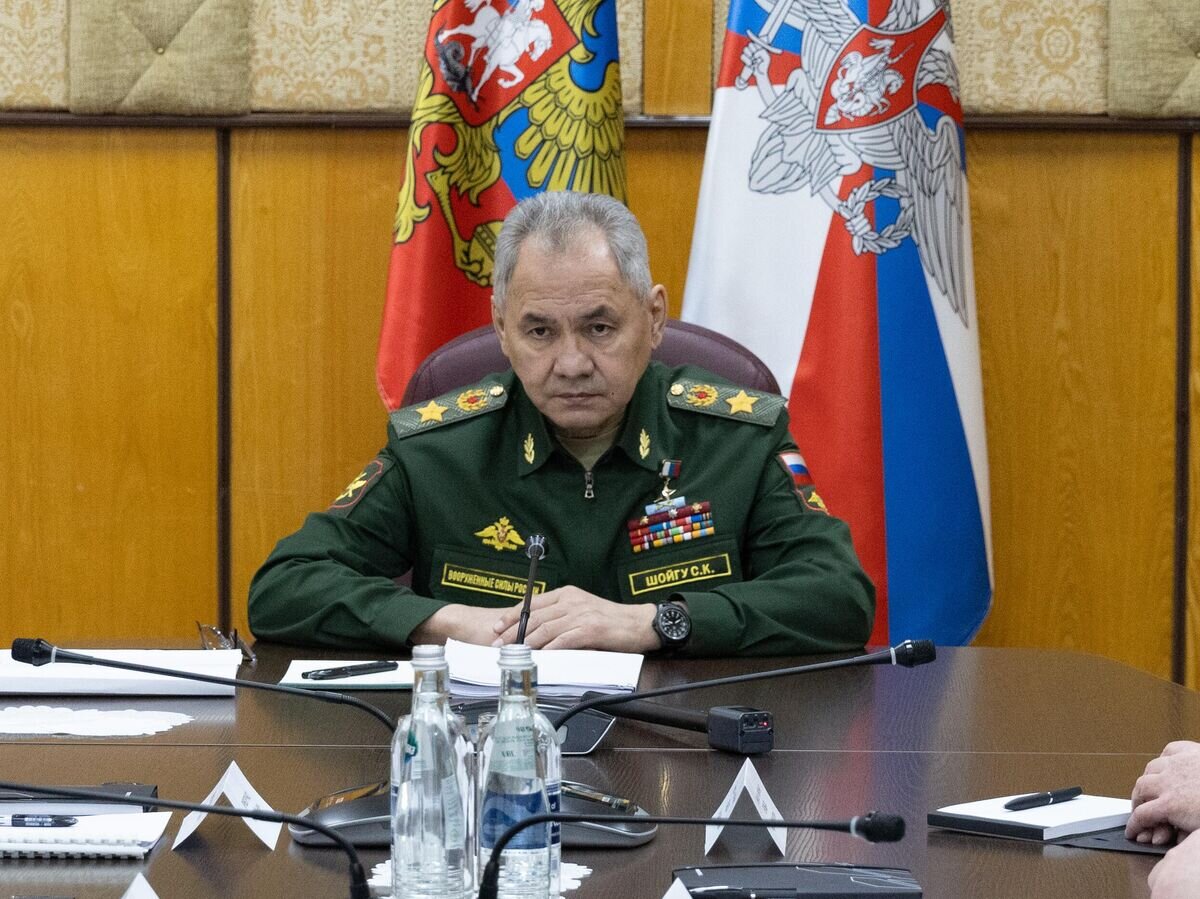    Министр обороны РФ Сергей Шойгу проводит совещание в рамках проверки хода выполнения государственного оборонного заказа предприятиями оборонно-промышленного комплекса в Алтайском крае© РИА Новости / Министерство обороны РФ