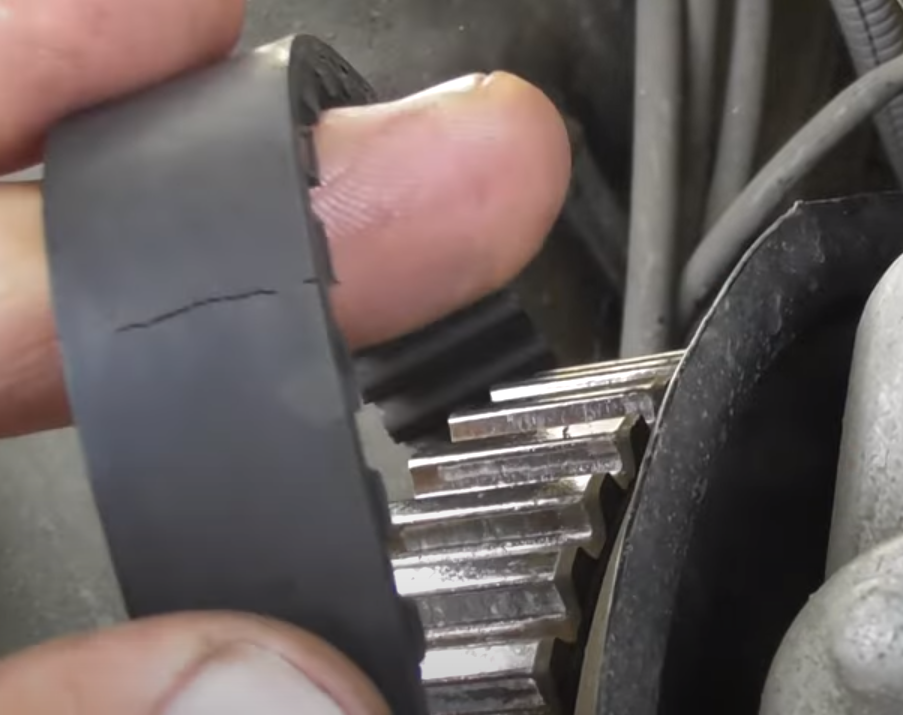 Признаки износа ремня ГРМ или как понять, что его пора менять ...