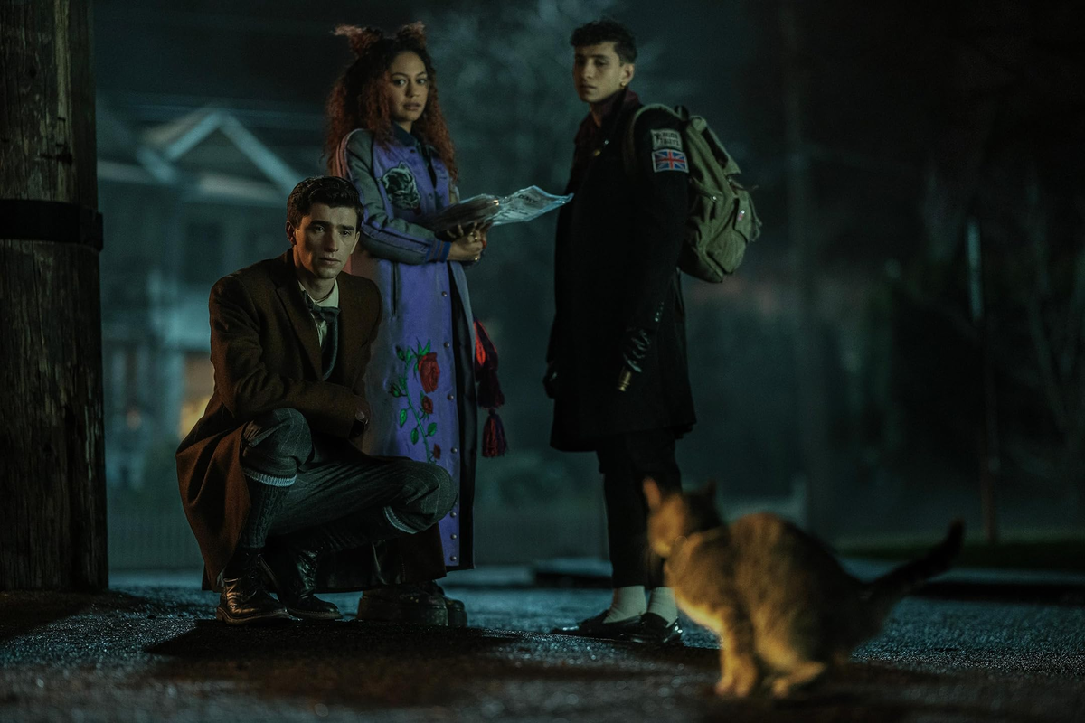 Кадр из сериала «Dead Boy Detectives» / фото: afisha.ru