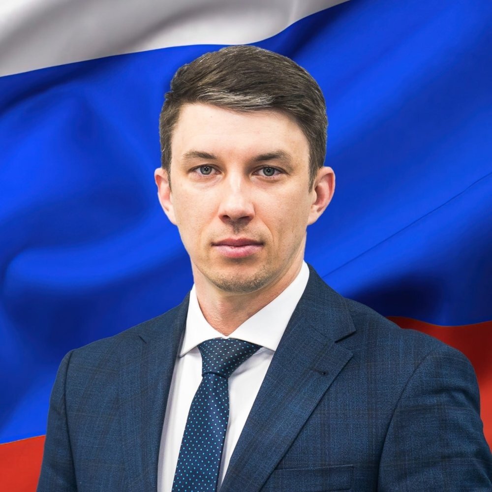    Дороги под контролем почетного строителя