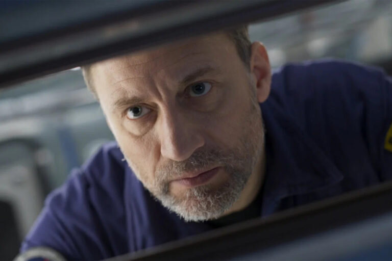    Фото: кадр из фильма «Мира» (2022) / Атмосфера кино / режиссер Дмитрий Киселёв Оксана Маслова