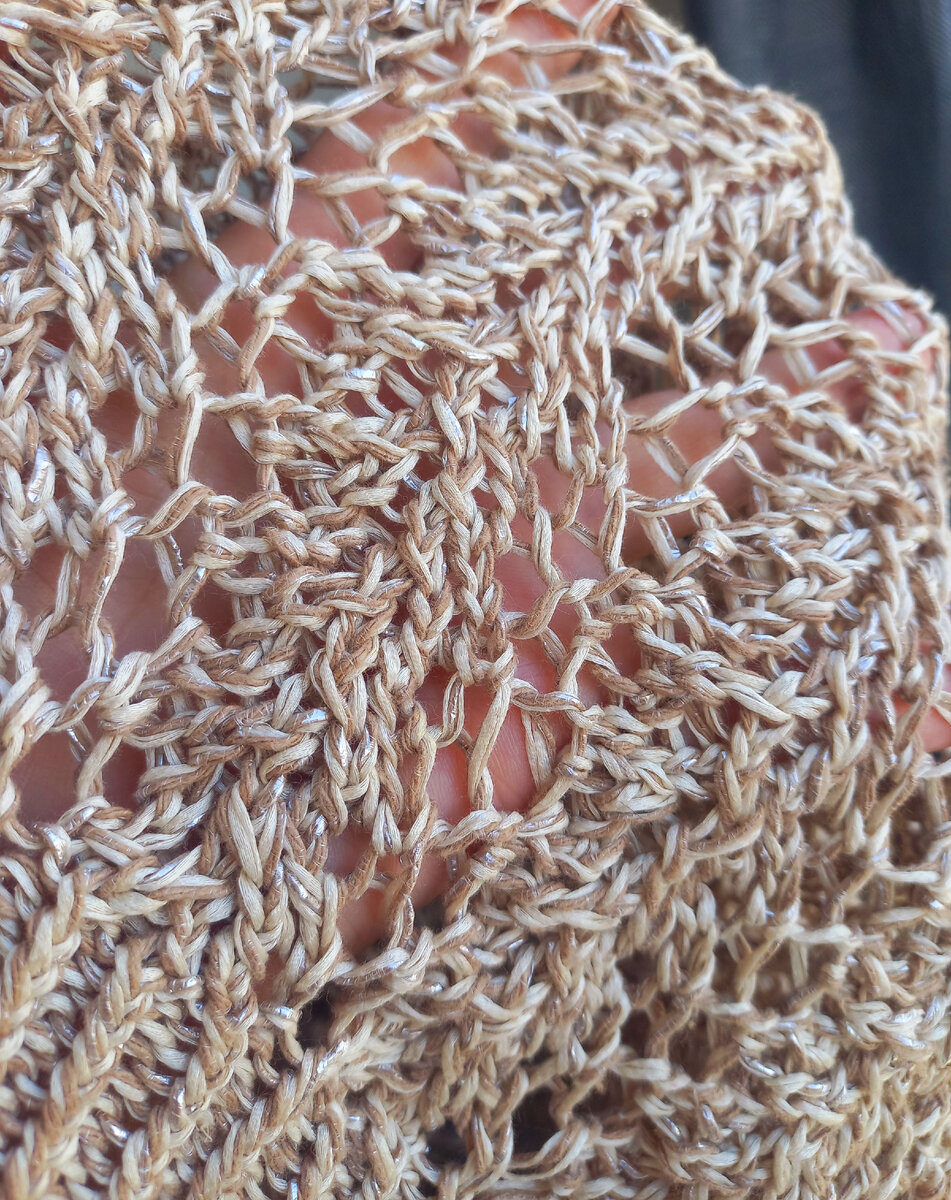 Узор связан из нитки льна,хлопка и люрекса 