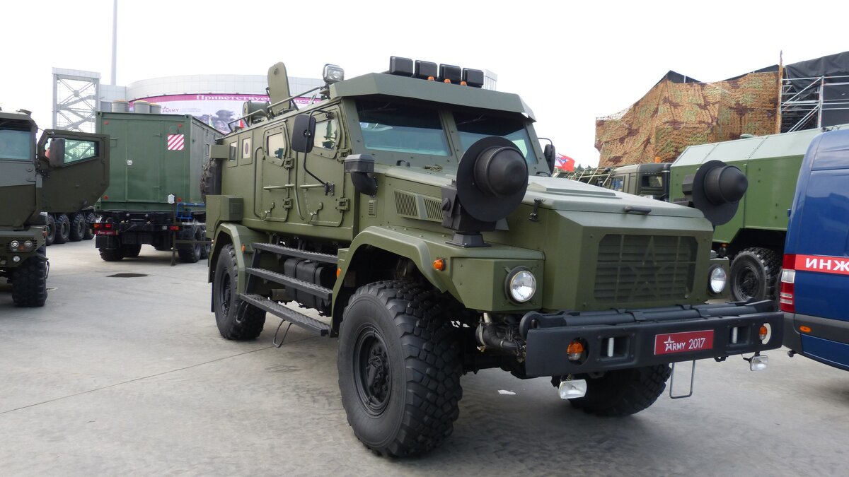 Камаз-43502 «патруль». Бронеавтомобиль мустанг. Камаз-43502 «патруль». Броневик камаз астейс. Патруль камаз-435029.