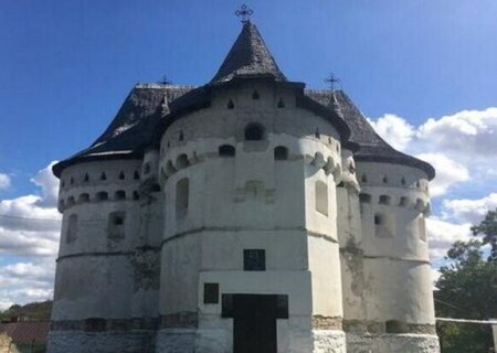    В Хмельницкой области сторонники ПЦУ захватили старинный храм УПЦ