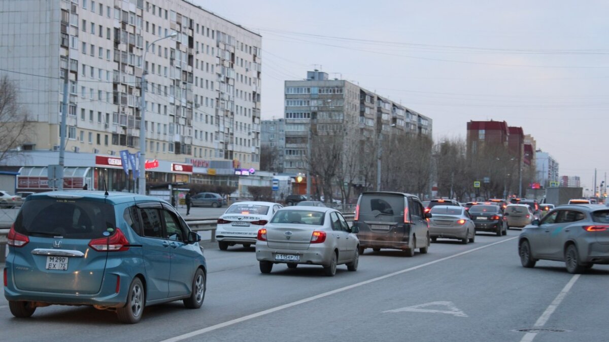 В Тюмени начался ремонт дороги на улице Профсоюзной | TMN.SM.NEWS | Дзен