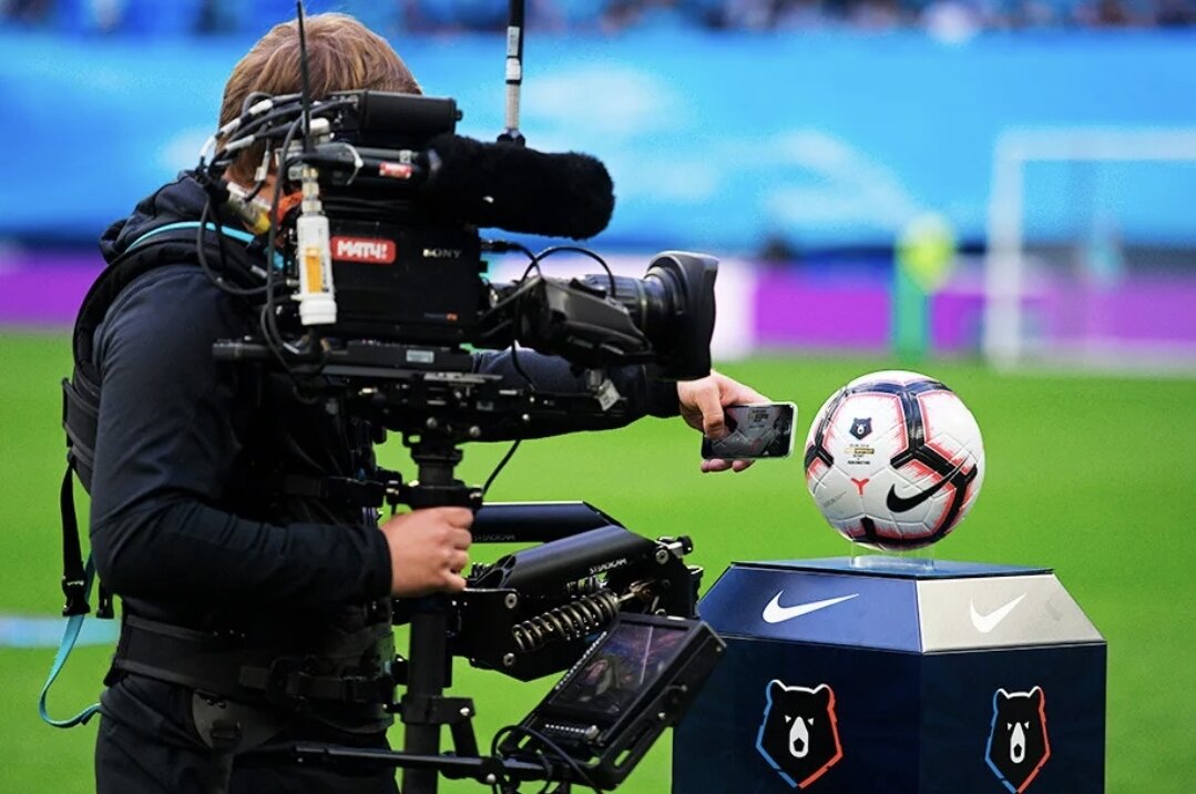 Трансляции матчей РПЛ всегда в центре внимания. Фото РИА Новости