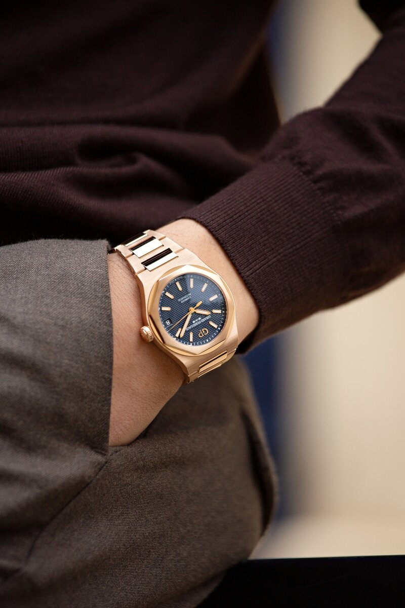 Girard-Perregaux Laureato 42mm Pink Gold