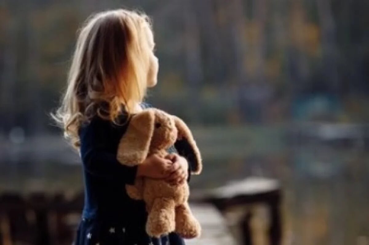    Пусть мама услышит.