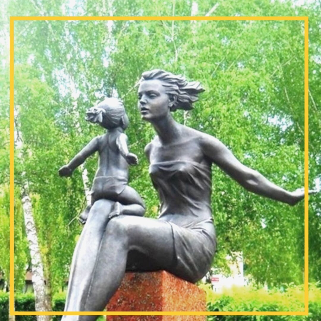 "Мама и дочь" Стерлитамак. Фото из интернета