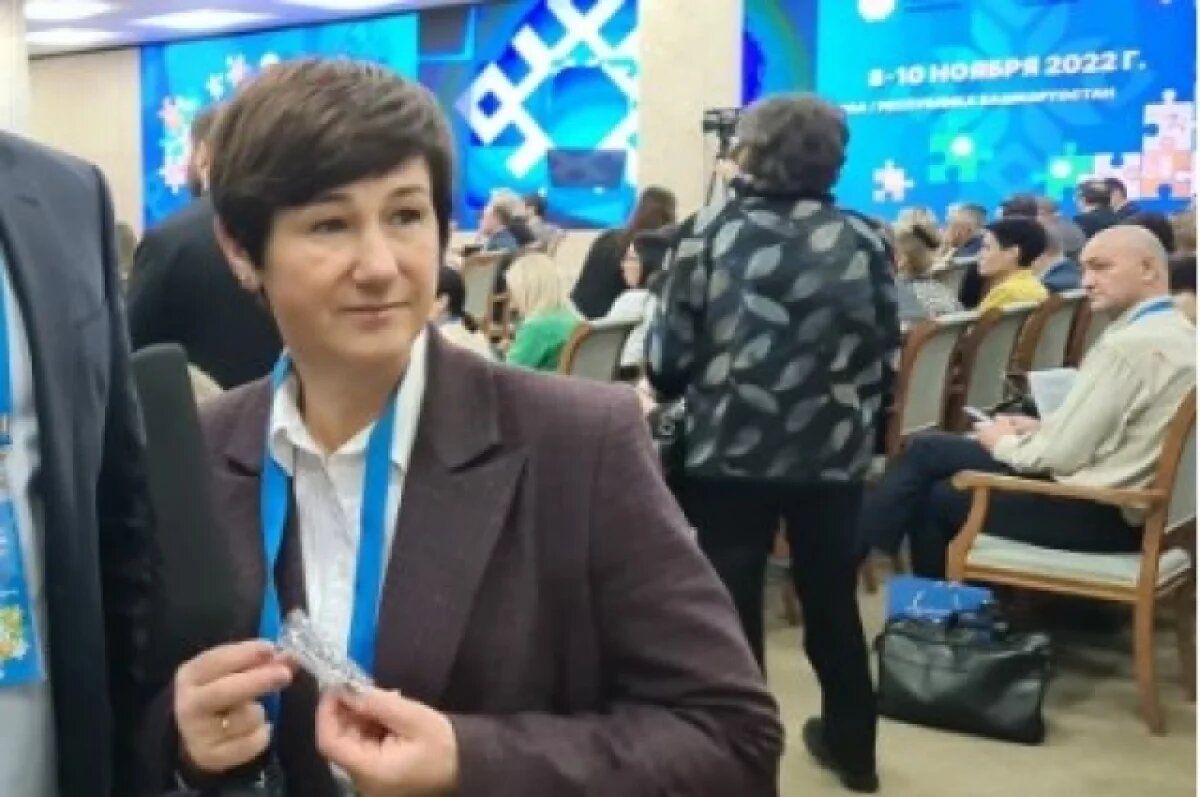    Осужденная за мошенничество Прочаковская остается на своей должности