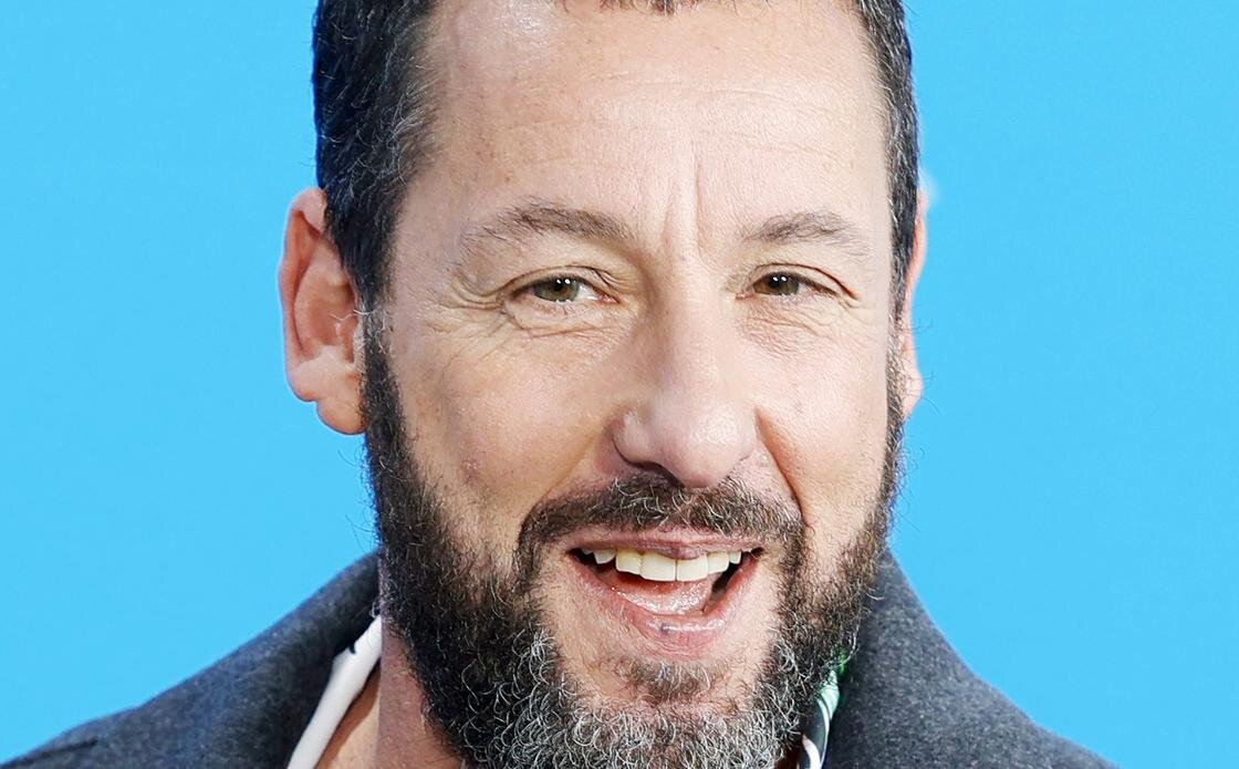    Адам Сэндлер:Wikipedia / Elena Ternovaja