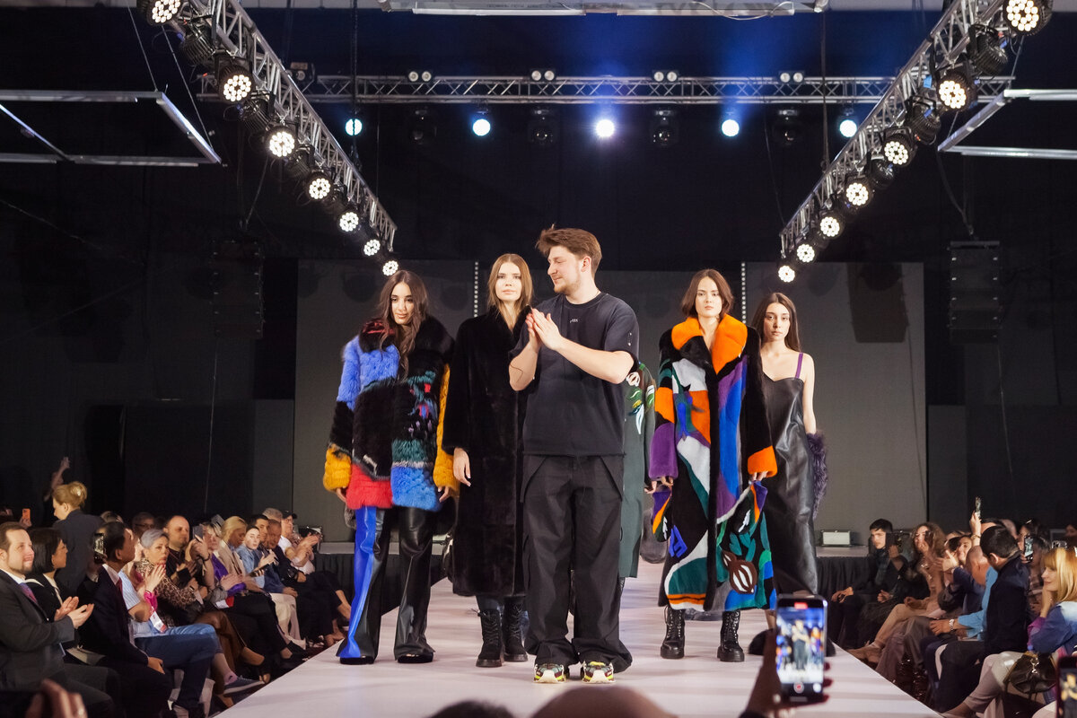 Показ коллекции дизайнера Алекся Попова