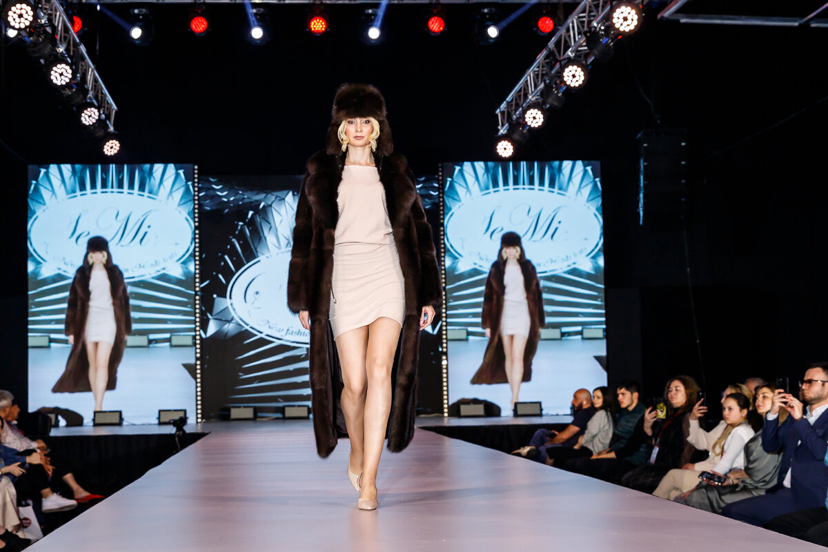 Гала-показ коллекций производителей меховых изделий

