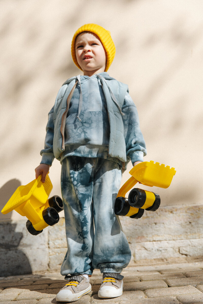 Самосвалы для игры в песочнице