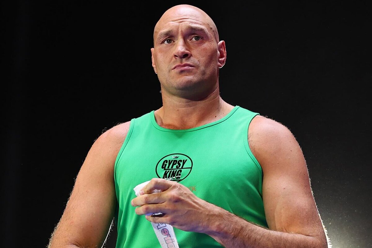     Никакого пуза и шесть кубиков пресса: секрет трансформации боксера-тяжеловеса Тайсона Фьюри