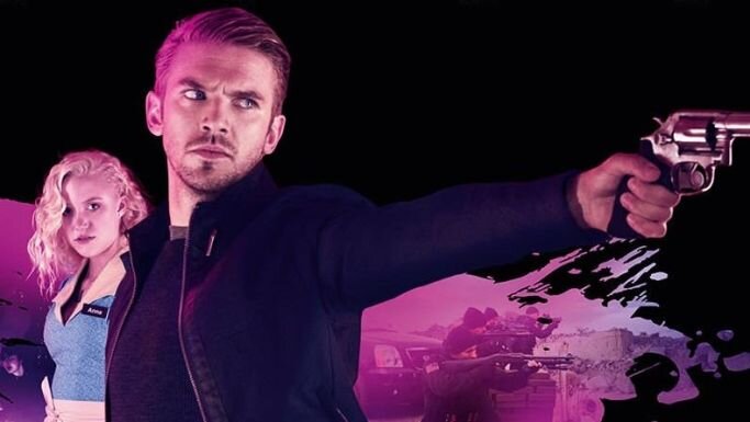 Постер фильма Гость 2014 года, режиссер Адам Вингард. В главной роли Дэн Стивенс. Источник: google\картинки. 