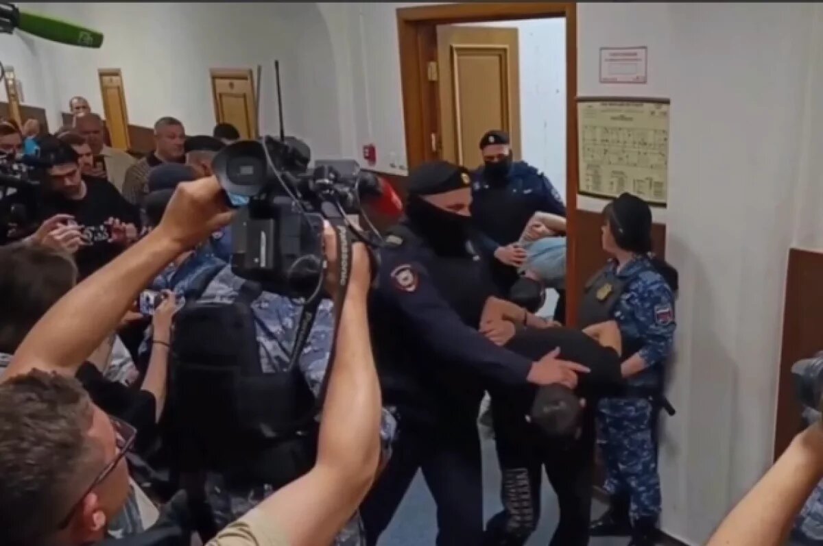    Арест продлен до августа.