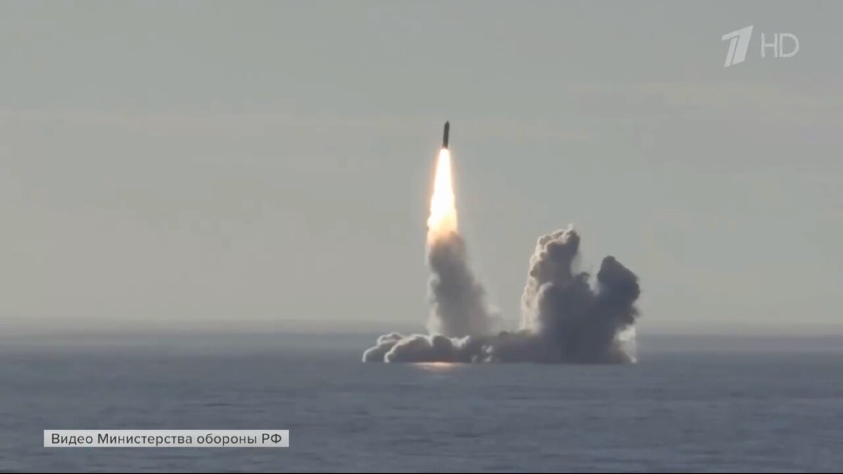 Один из испытательных пусков МБР "Булава".