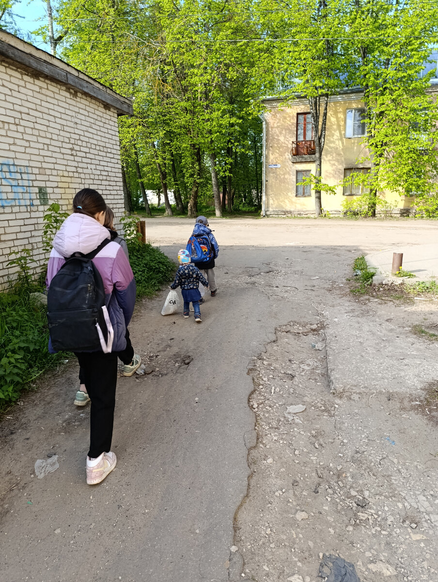 Пол сделали, дверь поставили | Женёчек. Про своих десятерых детей и про  себя. | Дзен