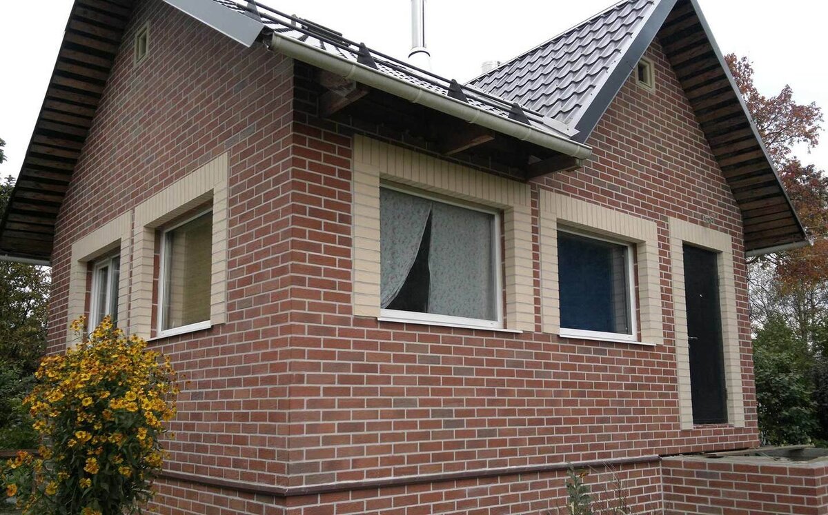 Источник: https://idei.club/uploads/posts/2022-08/1661391174_5-idei-club-p-dom-s-termopanelyami-oboi-16.jpg