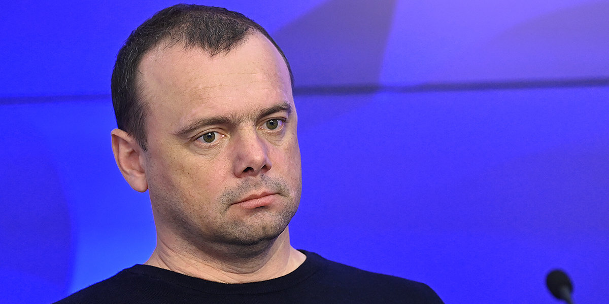 Эдуард уже задумался над экспертизой