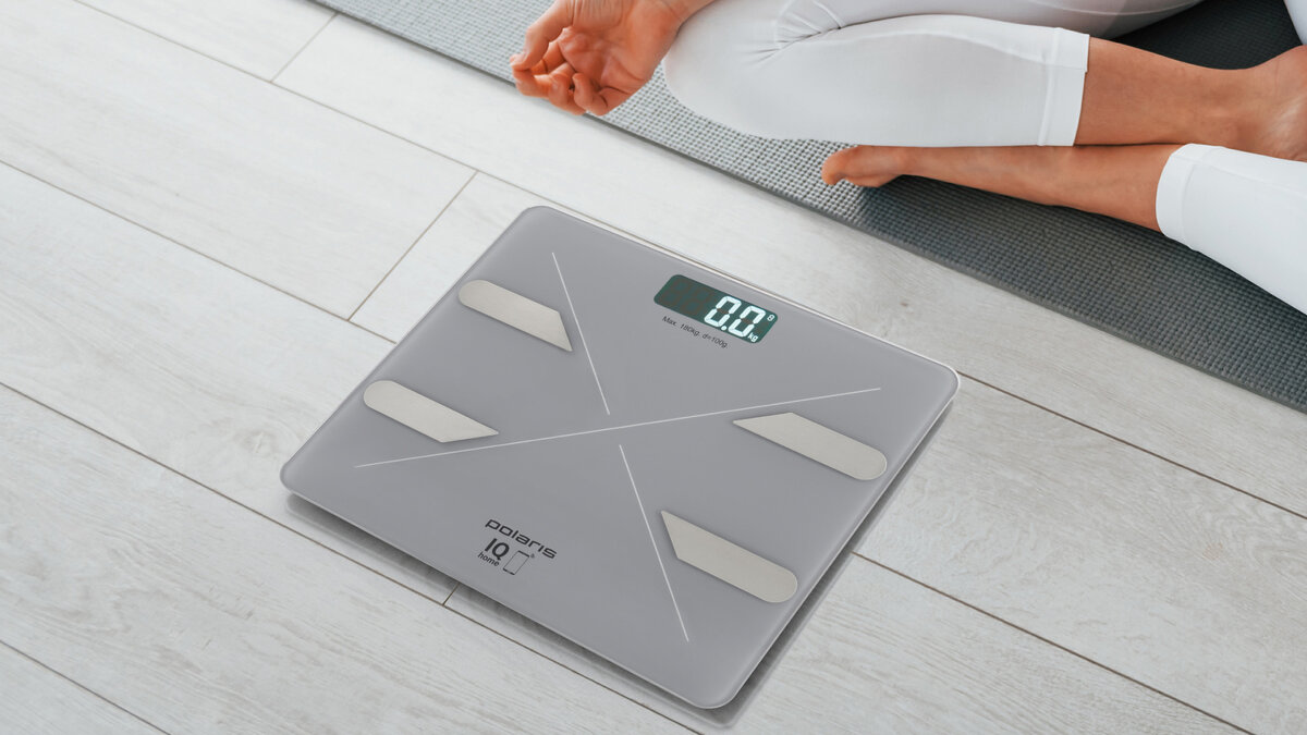 Умные напольные весы Polaris PWS 1898 IQ Home с анализатором состава тела