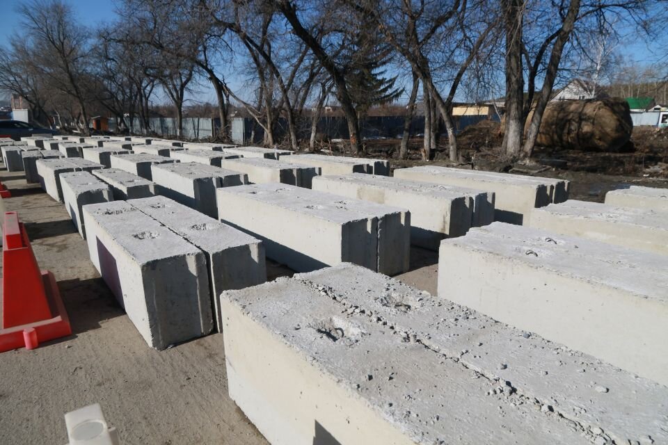    Стройматериалы. ЖБИ. Источник: Олег Укладов