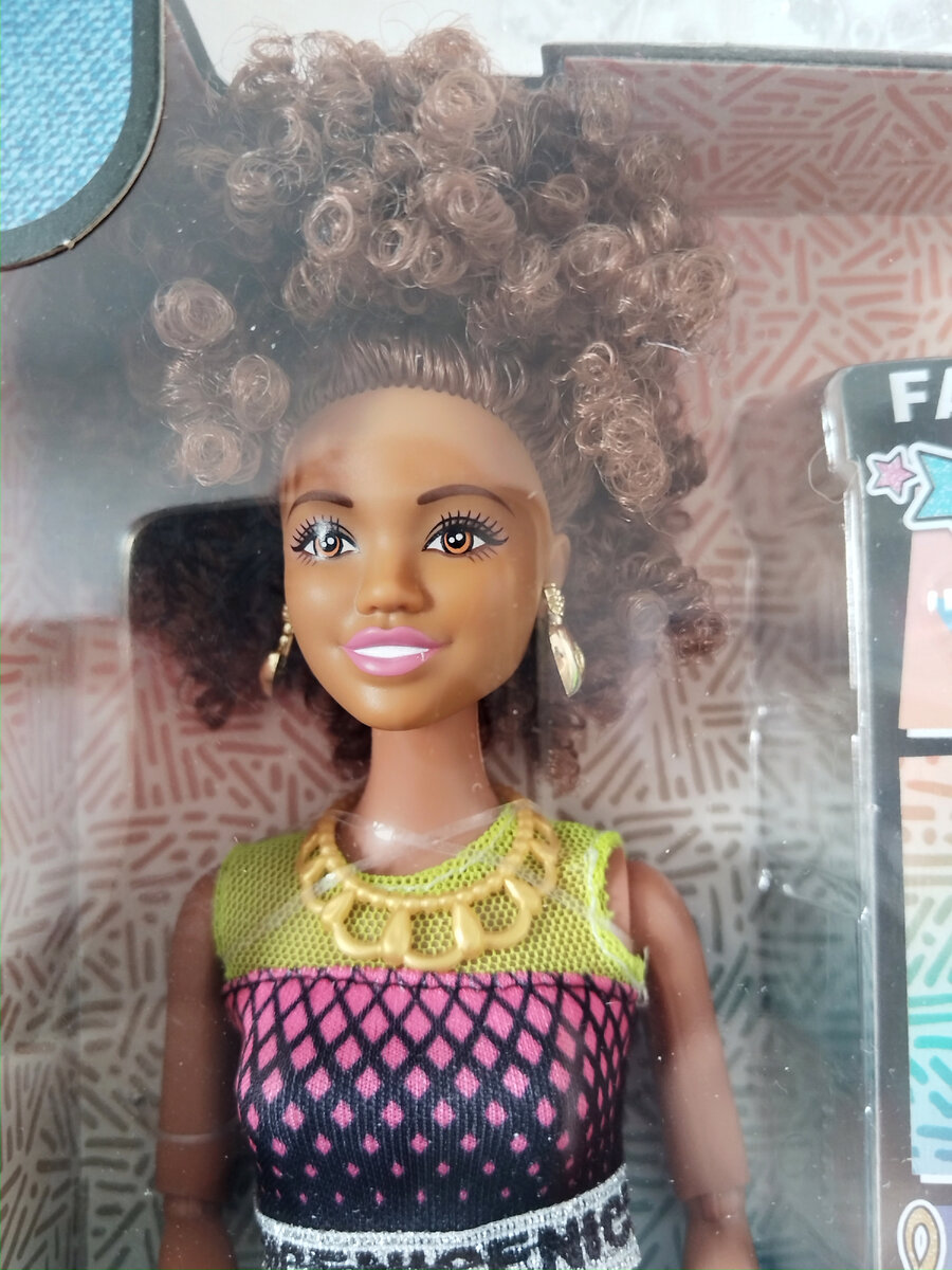 Джина в коробке.