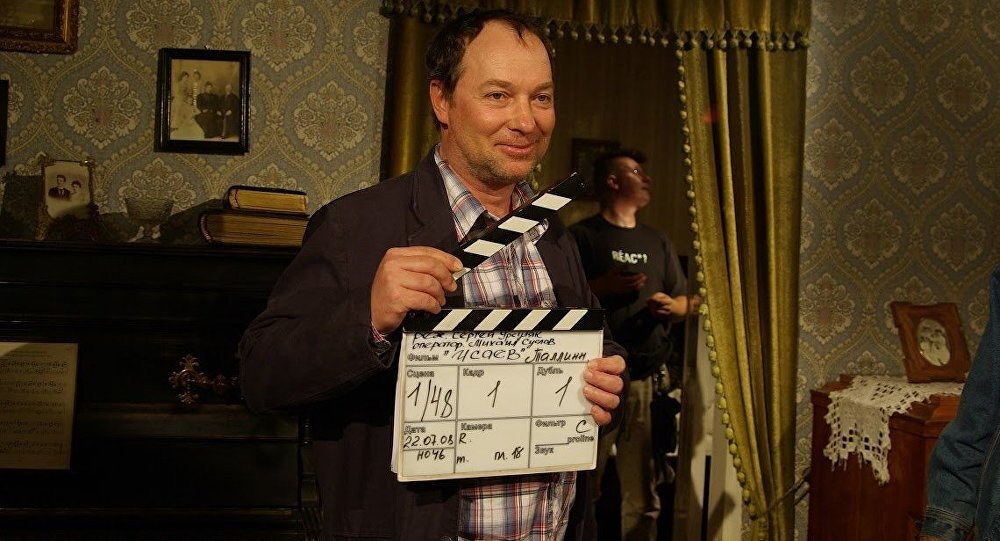 Режиссер Сергей Урсуляк на съемках сериала "Исаев". Фото - Яндекс-картинки