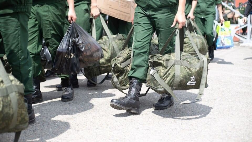    Армия. Призыв. Источник: Анна Меньшикова