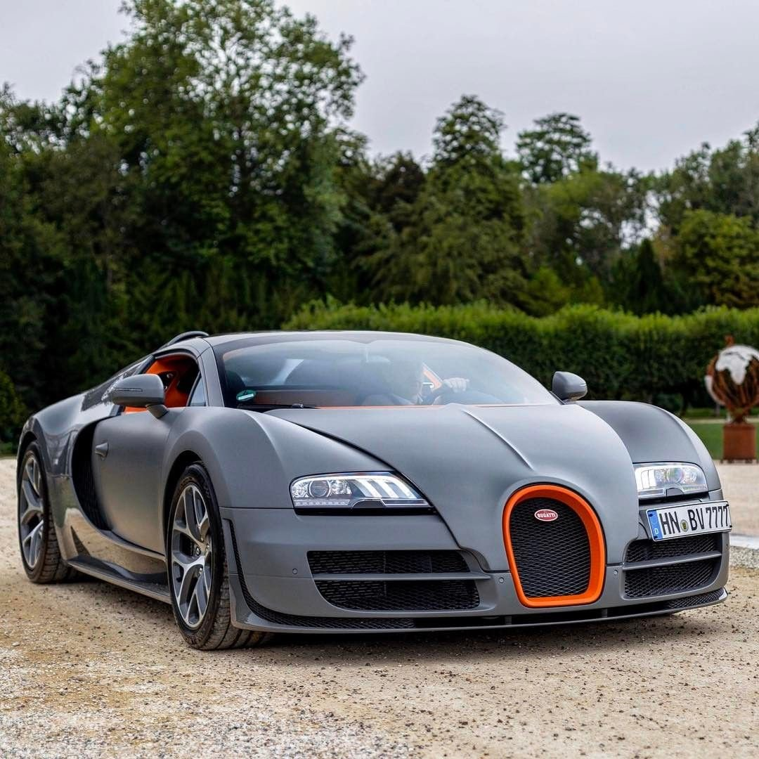 Автомобиль BUGATTI Veyron 1 поколения 2005-2015