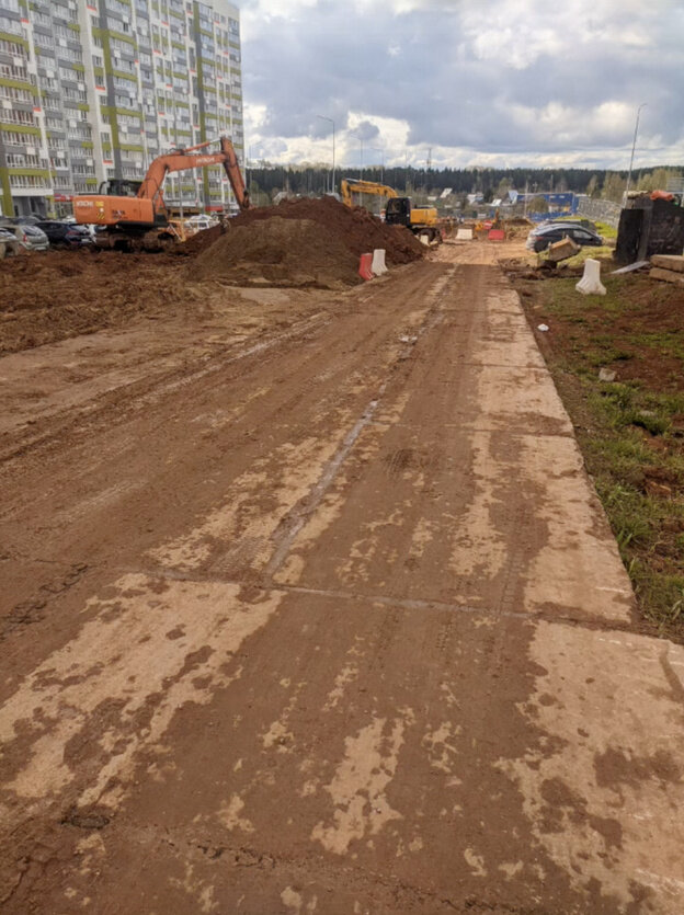    Нарушения безопасности и неудобства для жителей: кировчане жалуются на строительство улицы Чистопрудненской