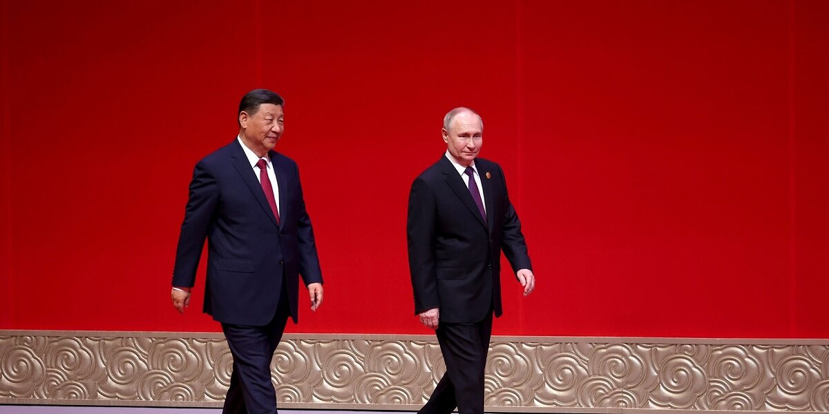 Фото: Александр Рюмин / ТАСС / с сайта Кремля (http://static.kremlin.ru/media/events/photos/big2x/kvjb6bfzM83puR6qHR0TTrB4AB7L2MYh.jpg)