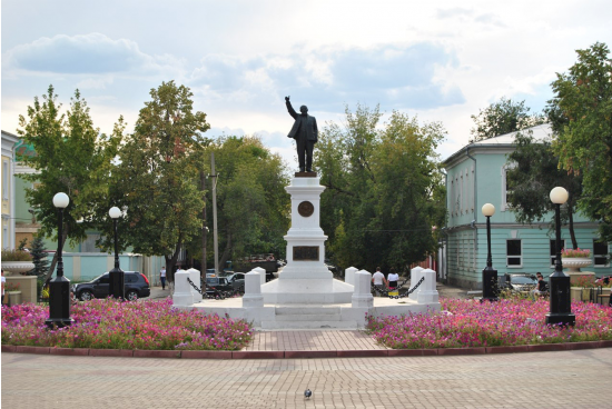 Сквер им. Ленина в Оренбурге, где стоял ростовой монумент вождя, благоустроят в 2025 году.