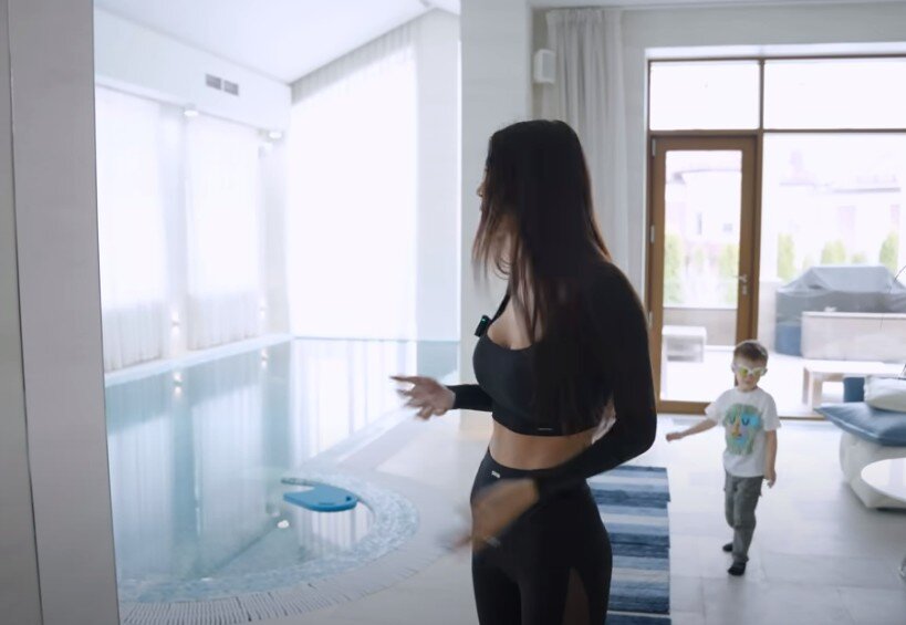 кадр из видео, ютуб, канал SamKids