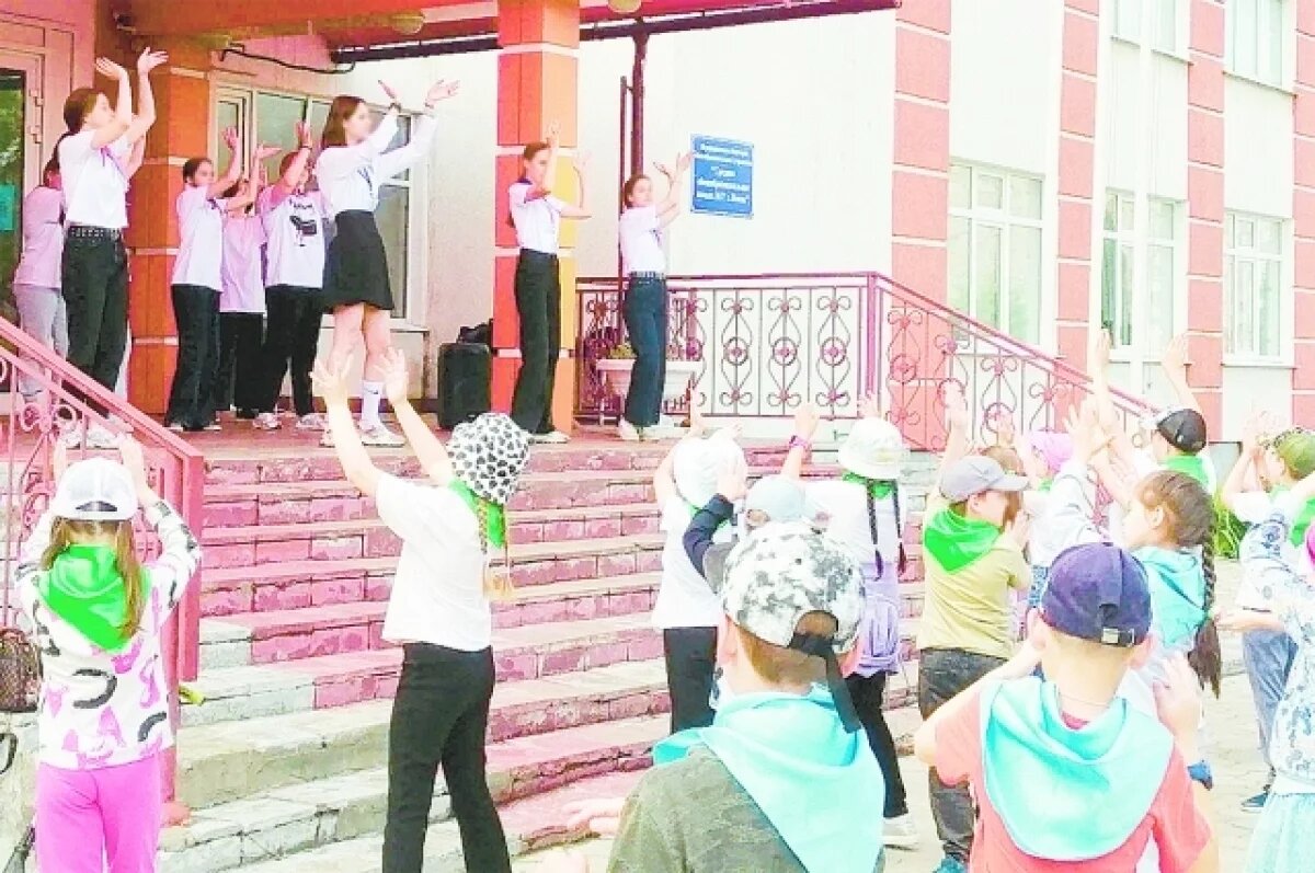    В Тюмени проходит слёт ямальских вожатых перед стартом летних лагерей