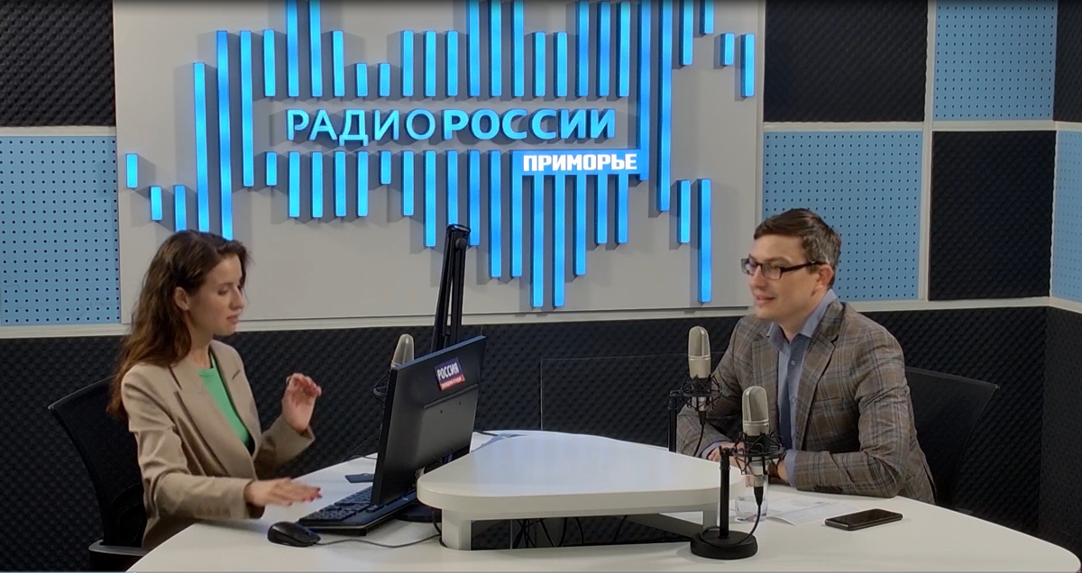 Анастасия Барабаш и Артем Чубун в медиастудии ГТРК "Владивосток"