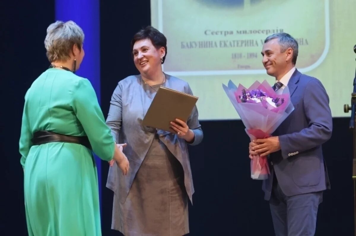    В Твери наградили лучших медицинских сестер региона