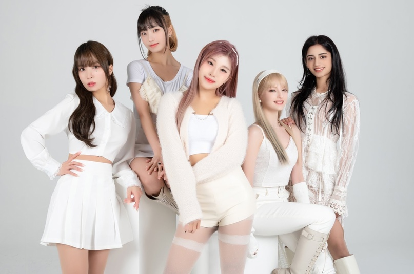 Нова четвертая слева 