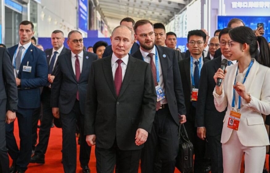    Путин назвал себя ленивым человеком перед китайцами