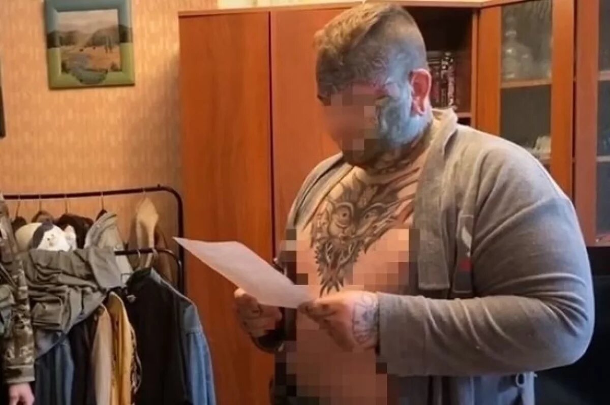    В Барнауле нелегального тату-мастера задержали за нацистские картинки