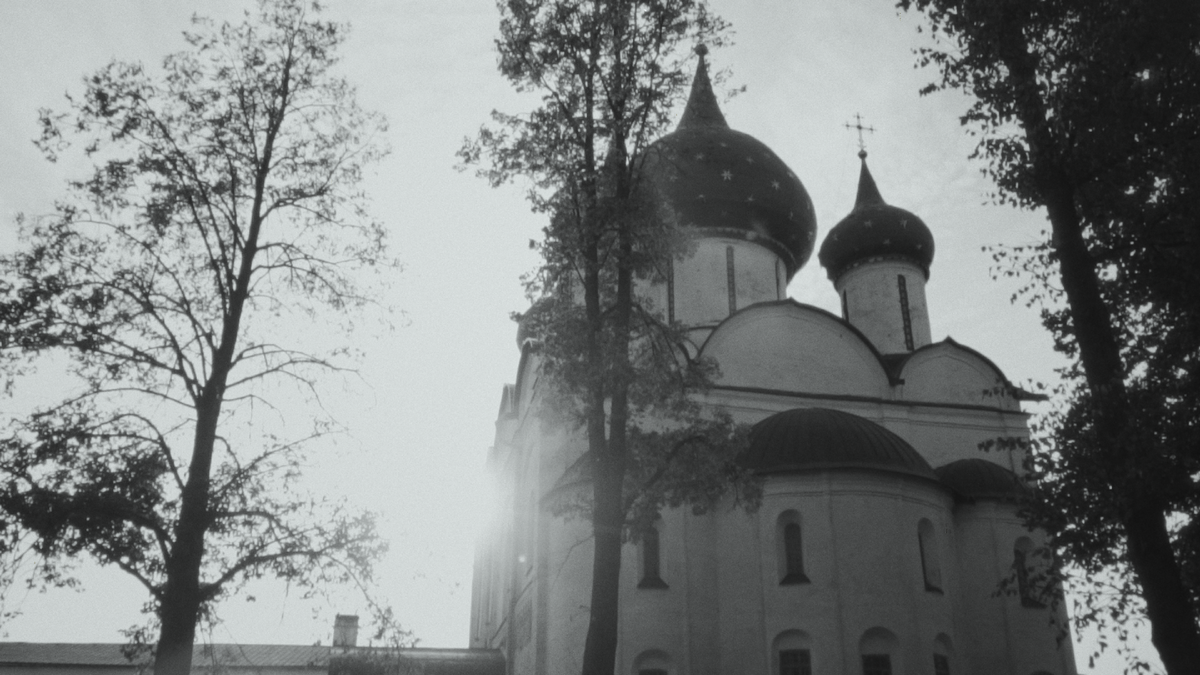 Рождественский собор является памятником белокаменного зодчества Владимиро-Суздальской Руси