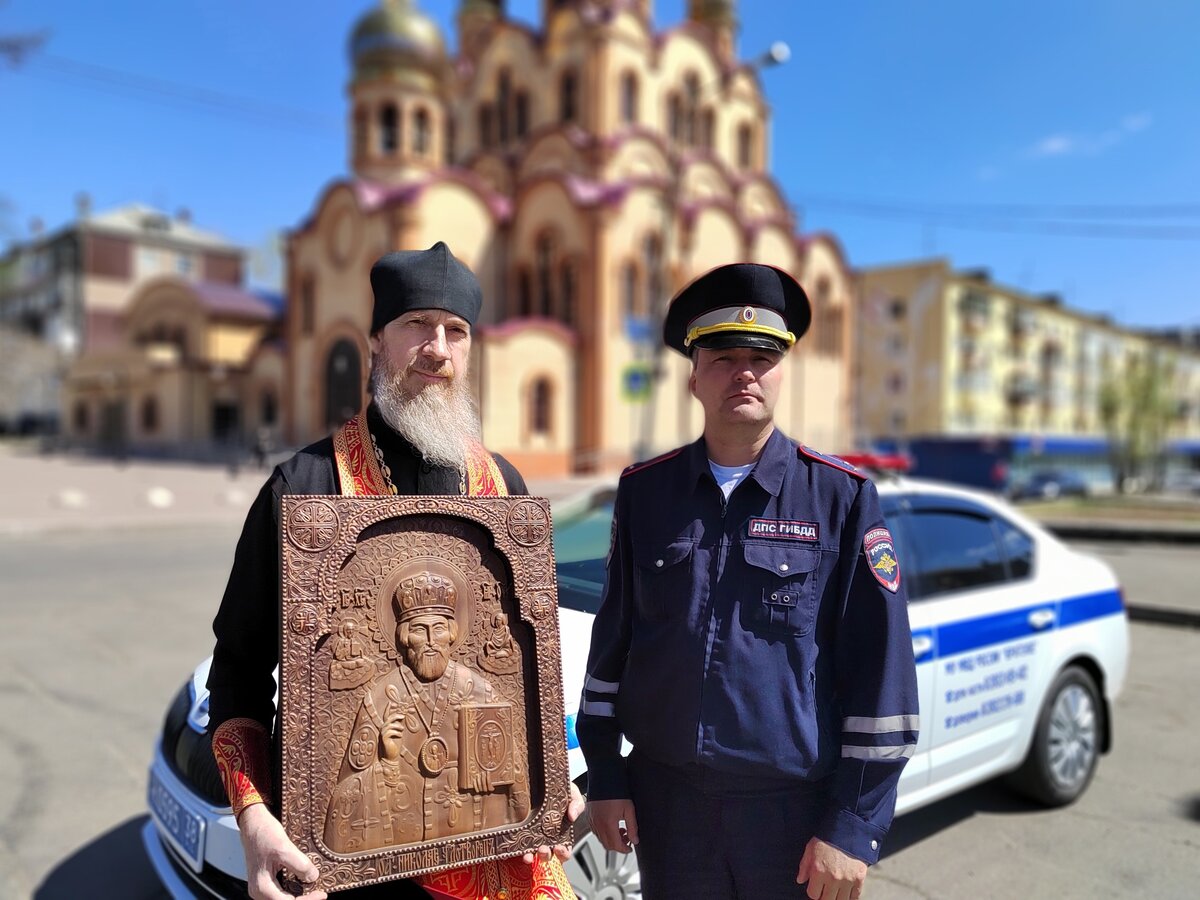 В Братске начали борьбу за снижение числа ДТП при помощи молитвы и святой  воды | Братская студия телевидения | Дзен