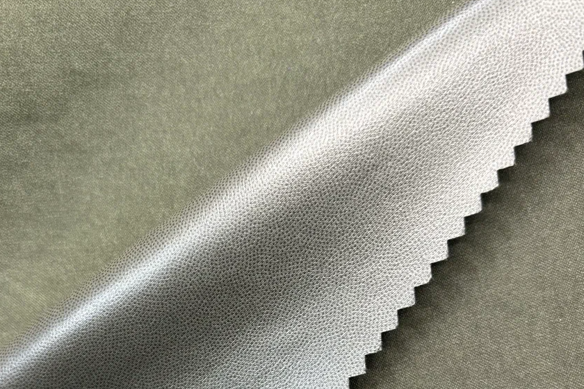 Плащевая ткань, используемая при производстве одежды российского бренда Werwolf