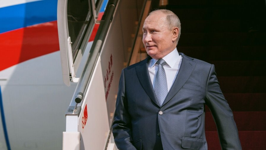 Из открытых источников в интернете. Президент РФ Владимир Путин прибыл в Китай.